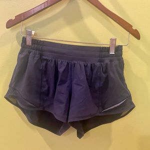 Hotty Hot Lululemon Shorts 2.5 inches size 6